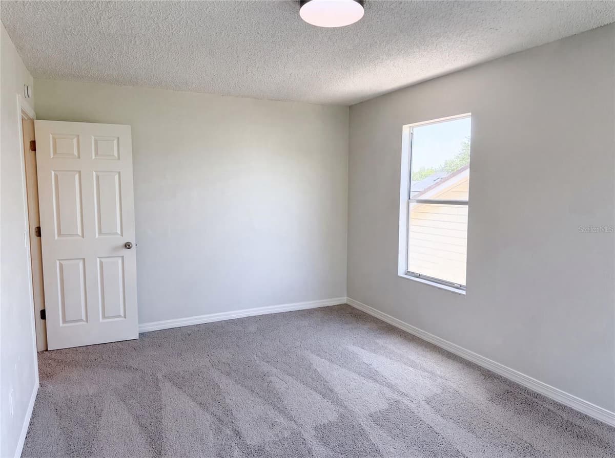 1030 MARTIN BOULEVARD — photo 17 of 30