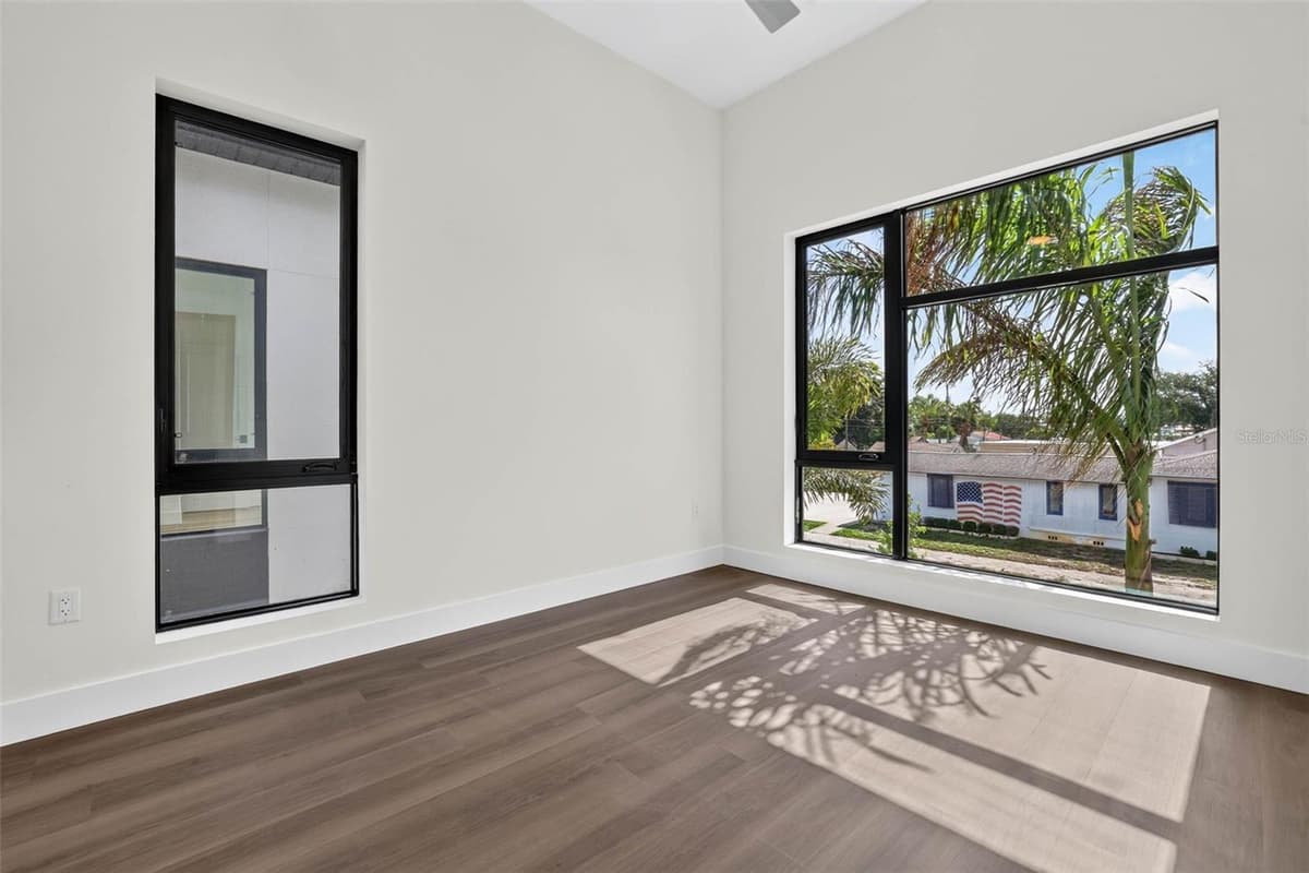 100 36TH STREET — photo 14 of 28