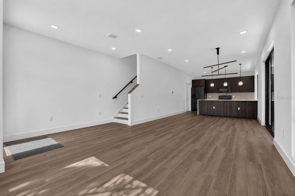 100 36TH STREET — photo 10 of 28