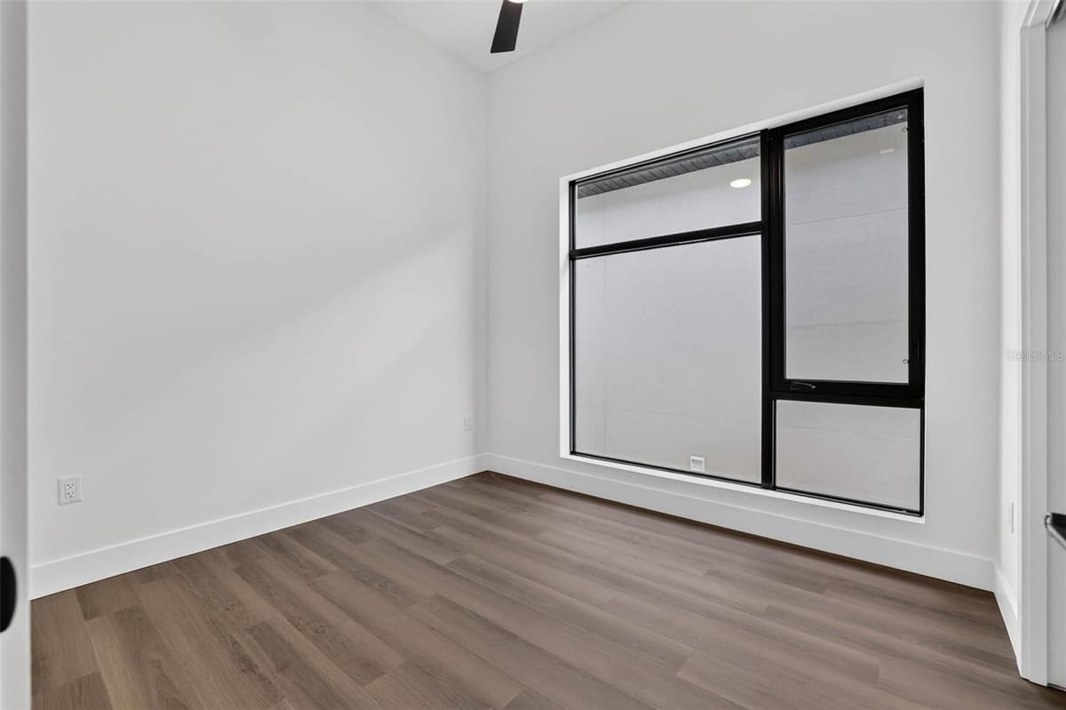 100 36TH STREET — photo 17 of 28