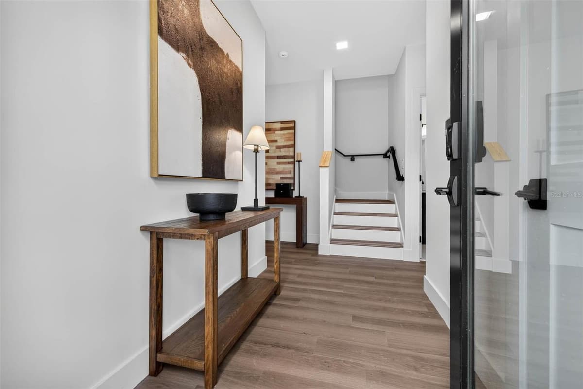3601 1ST AVENUE — photo 5 of 32