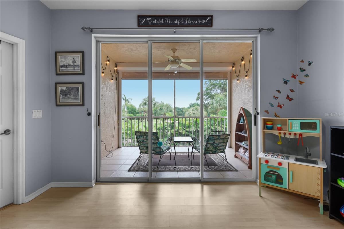 14201 PATTY BERG DRIVE — photo 11 of 61