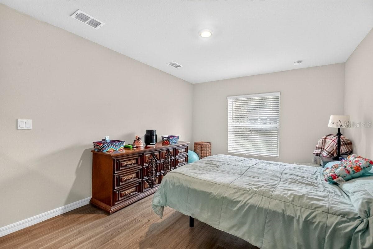 3 KARANDA COURT — photo 18 of 34