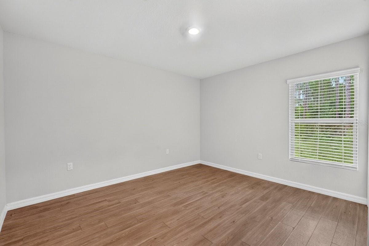 3 KARANDA COURT — photo 14 of 34