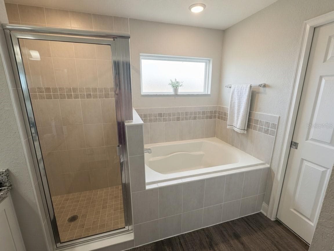 1032 ZION DRIVE — photo 11 of 24