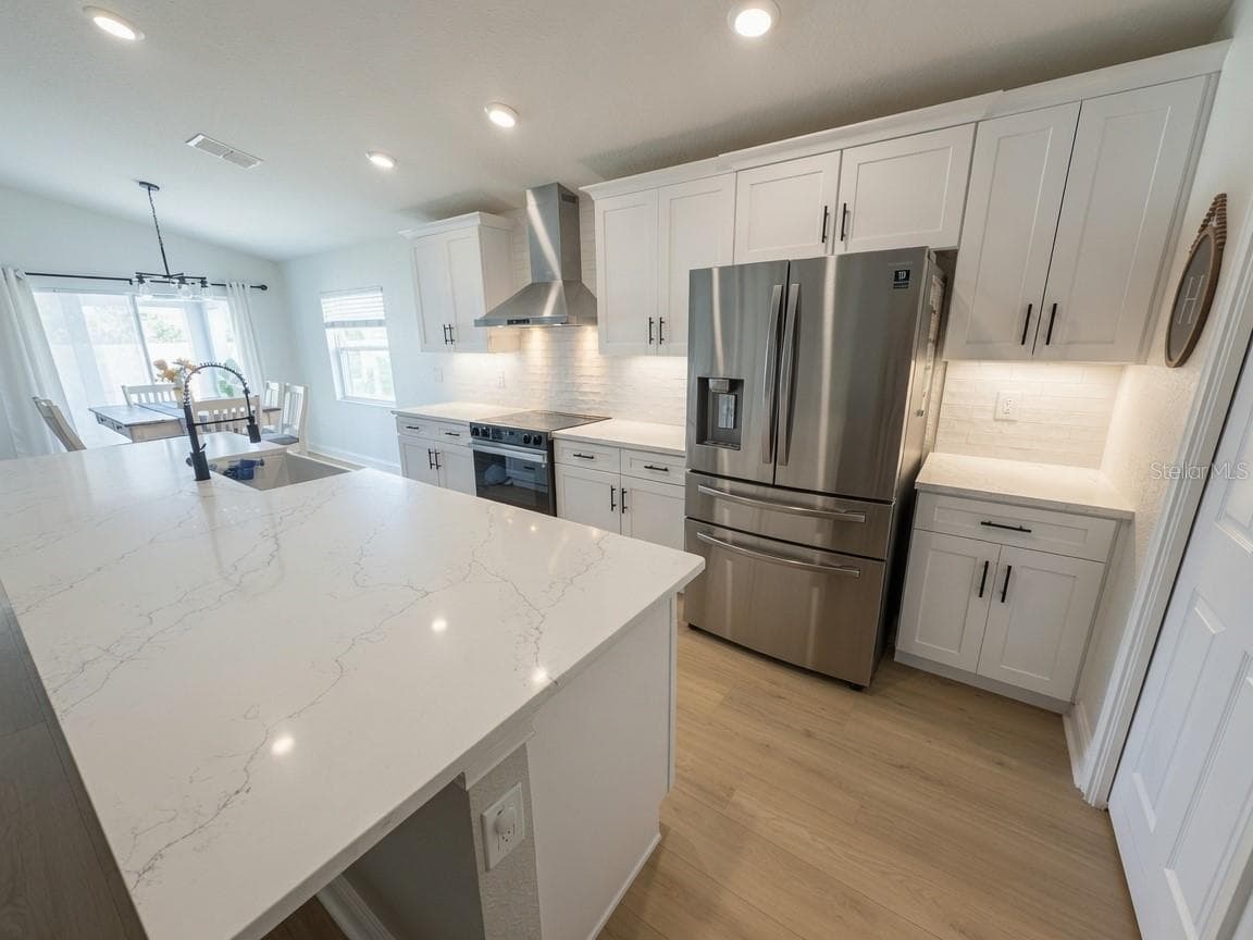 1032 ZION DRIVE — photo 4 of 24
