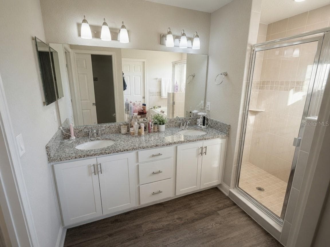 1032 ZION DRIVE — photo 13 of 24