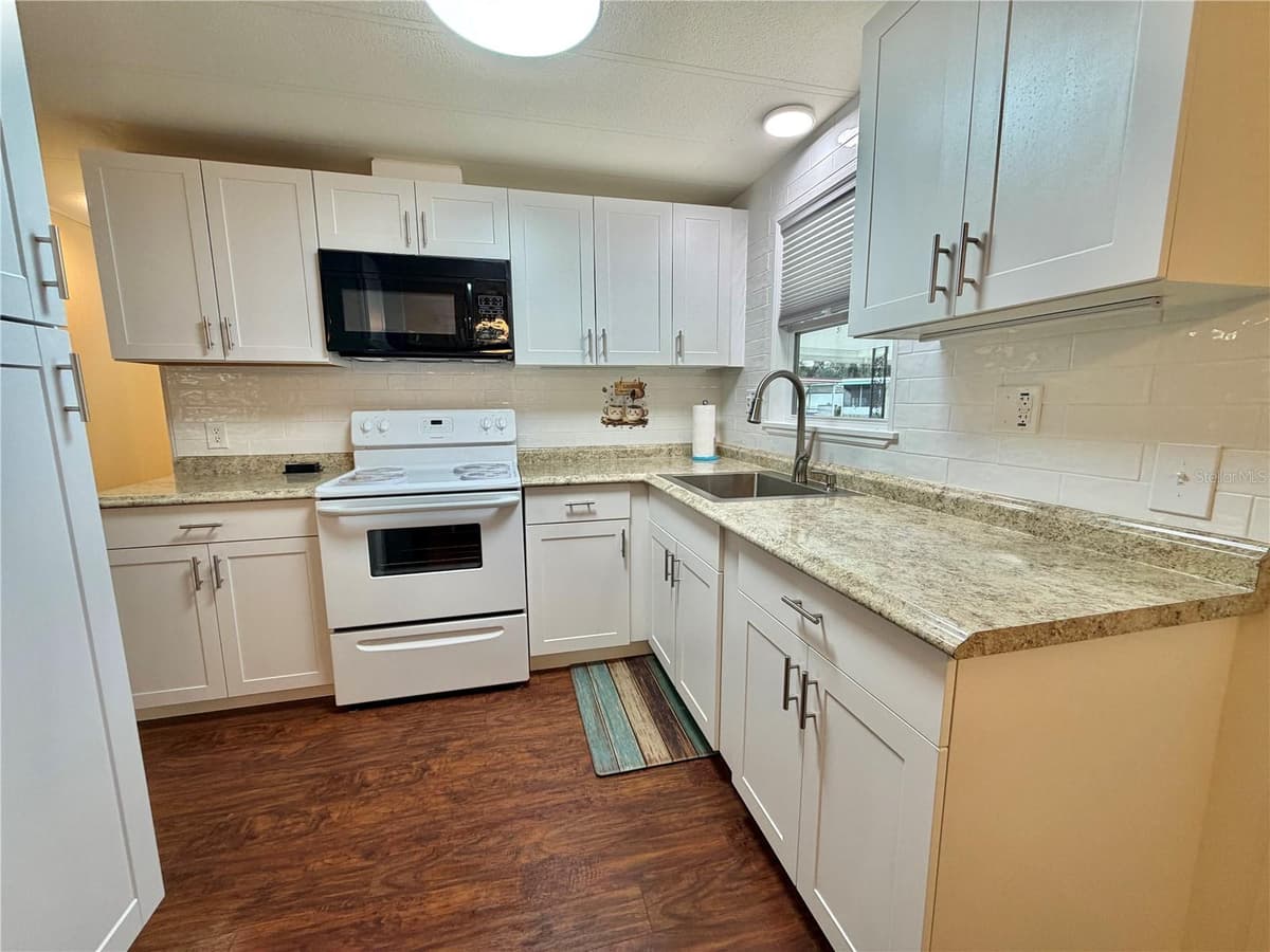 119 AUDUBON DRIVE — photo 27 of 58