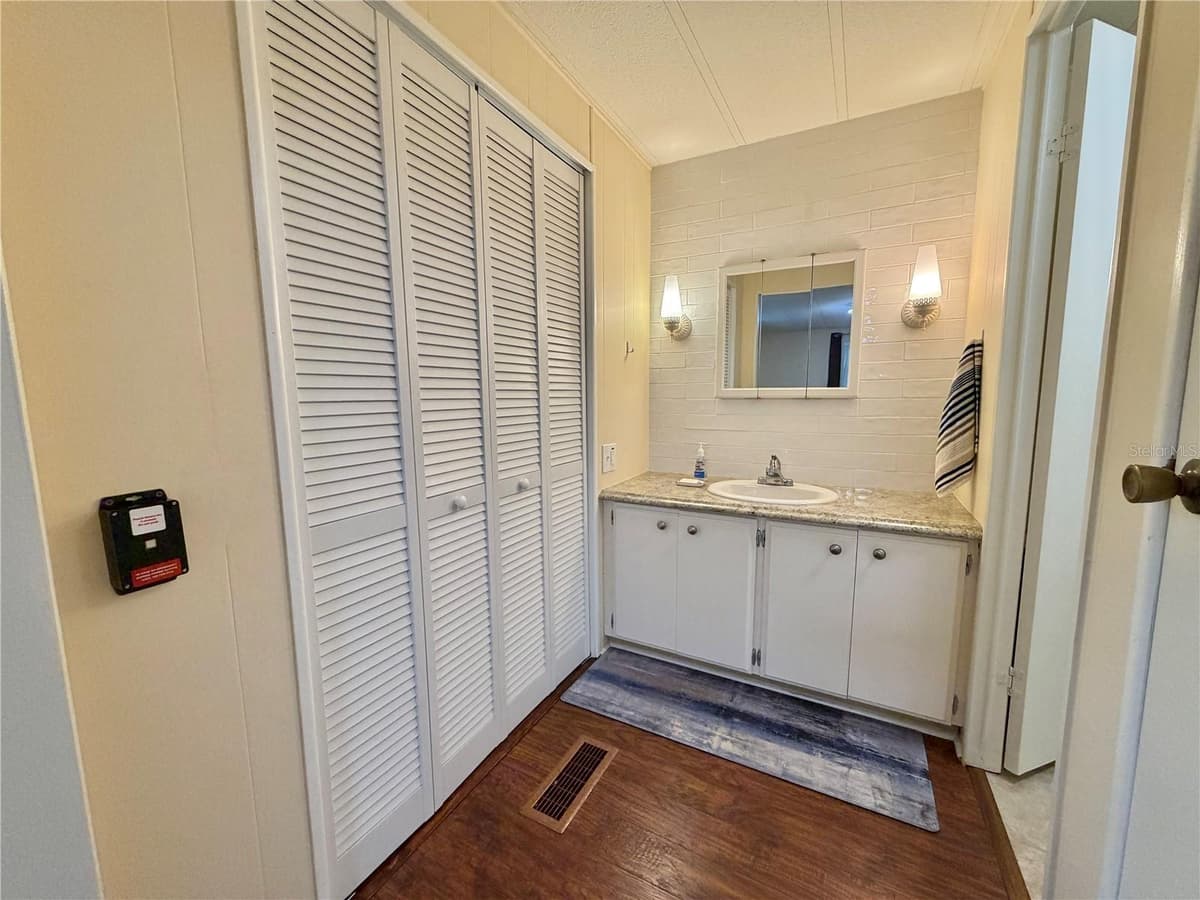 119 AUDUBON DRIVE — photo 44 of 58