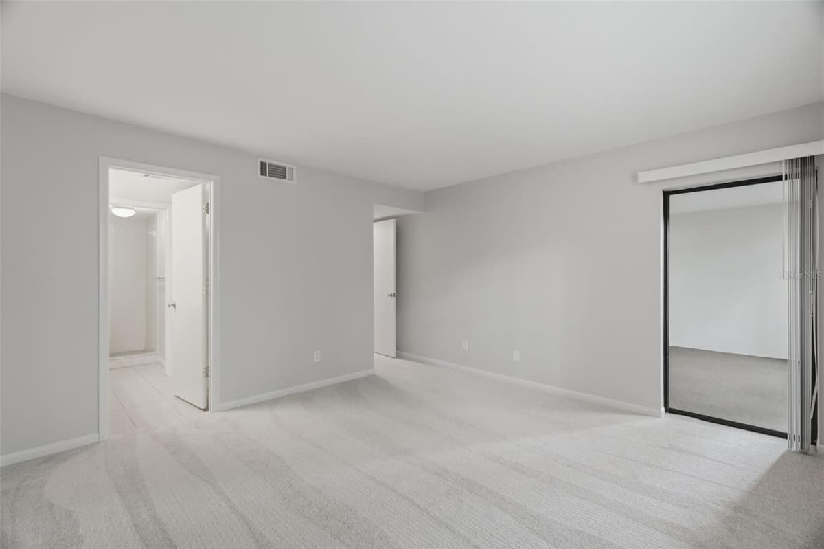 3399 MERMOOR DRIVE — photo 15 of 33