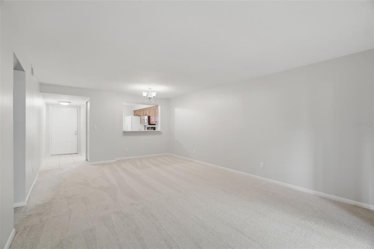 3399 MERMOOR DRIVE — photo 12 of 33