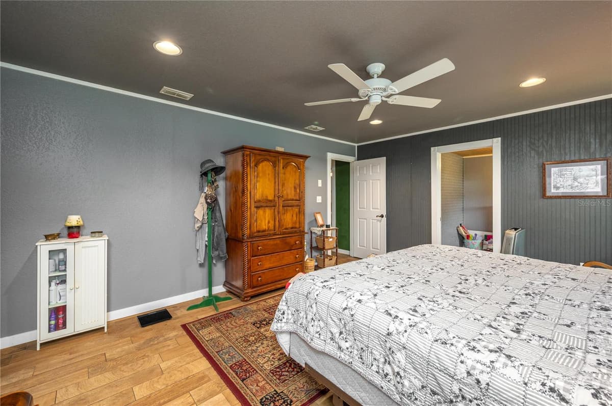 1755 BETH LANE — photo 14 of 42