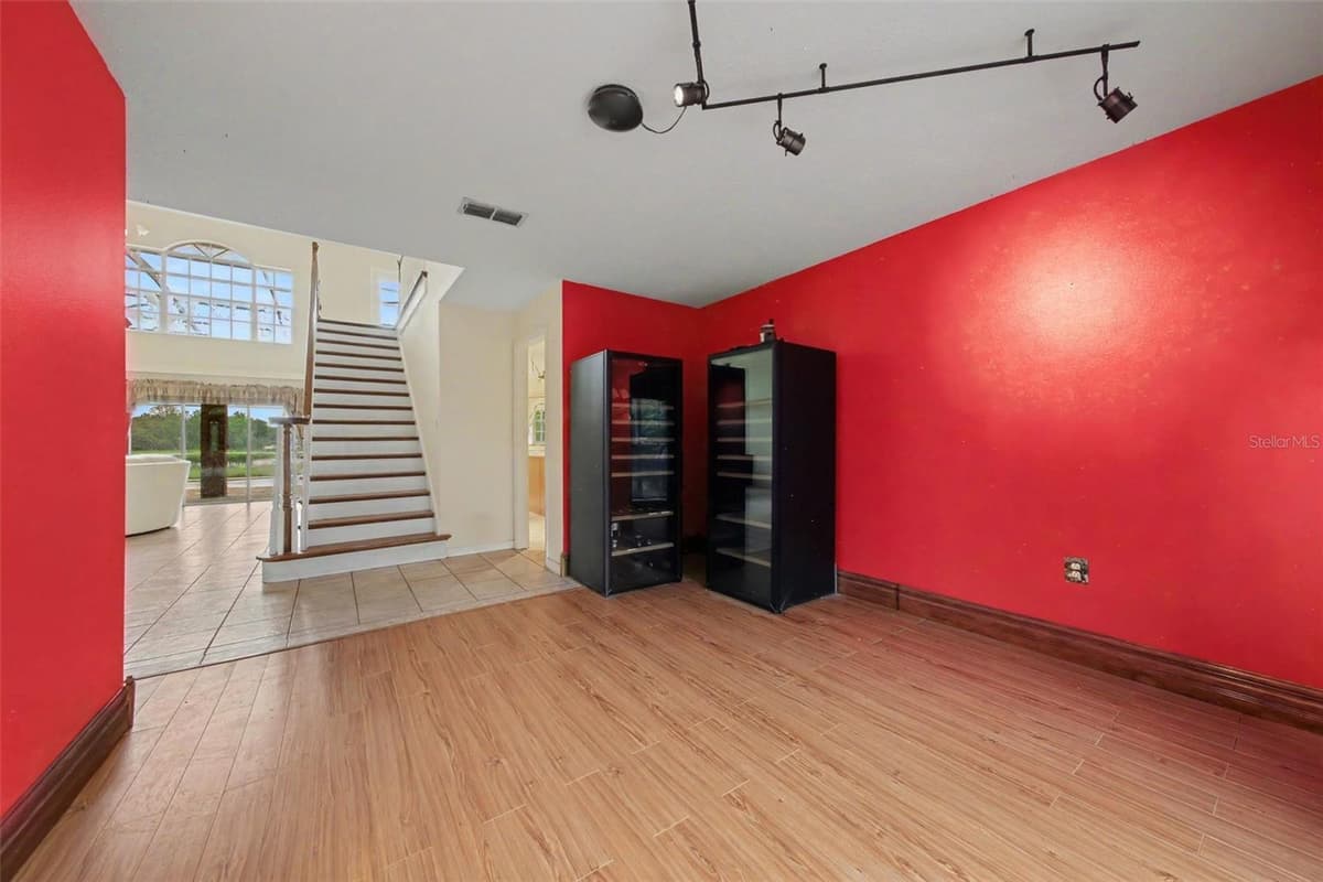 19112 ORTEGA STREET — photo 12 of 63