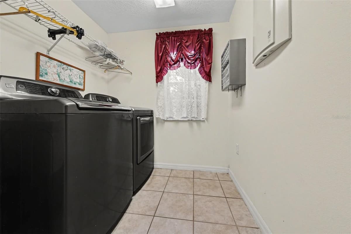 19112 ORTEGA STREET — photo 41 of 63