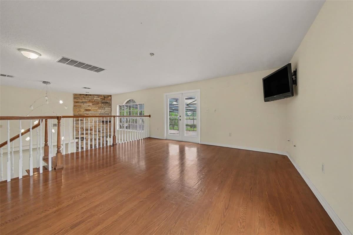 19112 ORTEGA STREET — photo 23 of 63