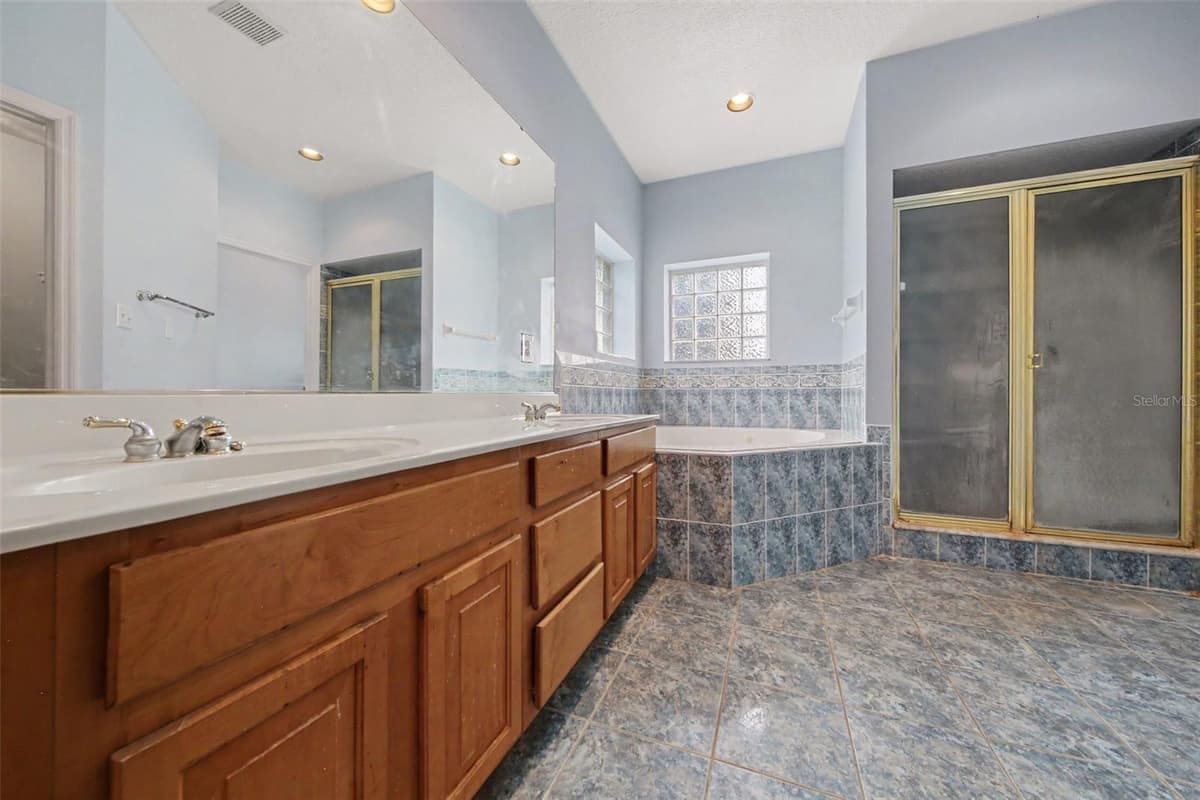 19112 ORTEGA STREET — photo 30 of 63