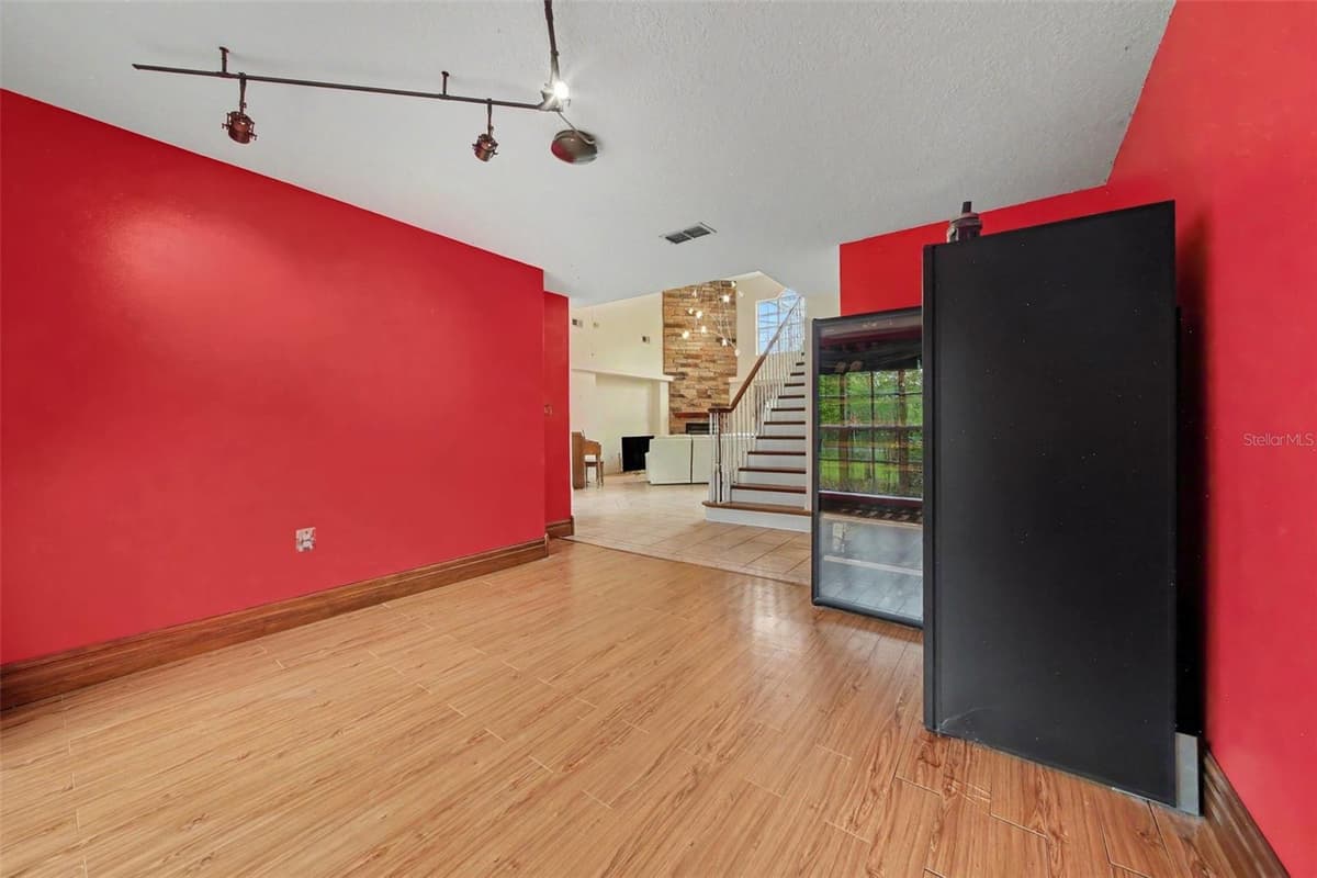 19112 ORTEGA STREET — photo 11 of 63