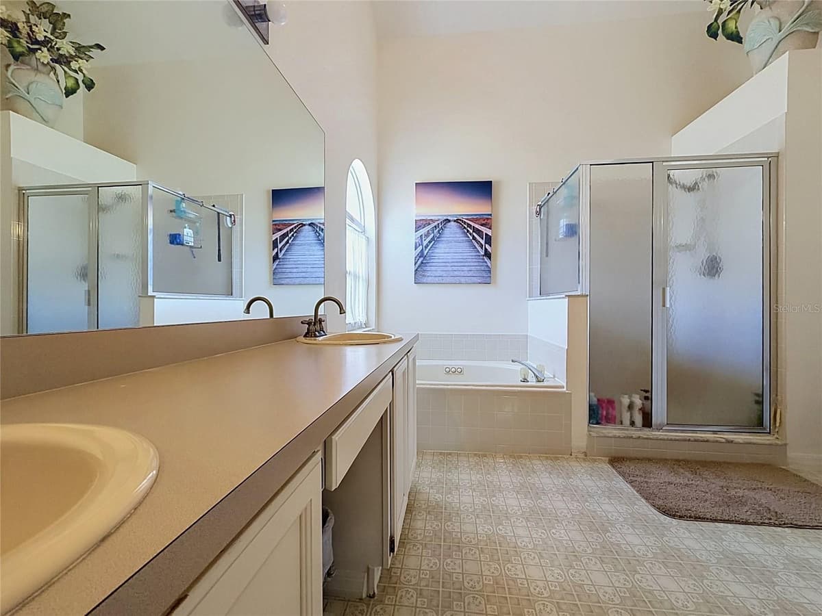336 CALIFORNIA BOULEVARD — photo 13 of 23