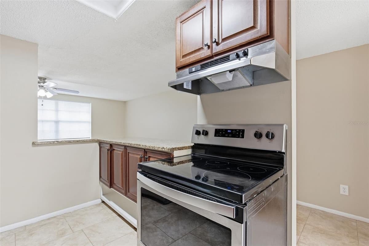 3453 WILSON DRIVE — photo 16 of 38