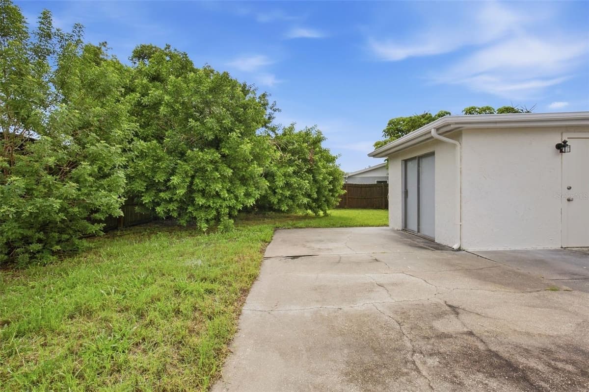3453 WILSON DRIVE — photo 36 of 38