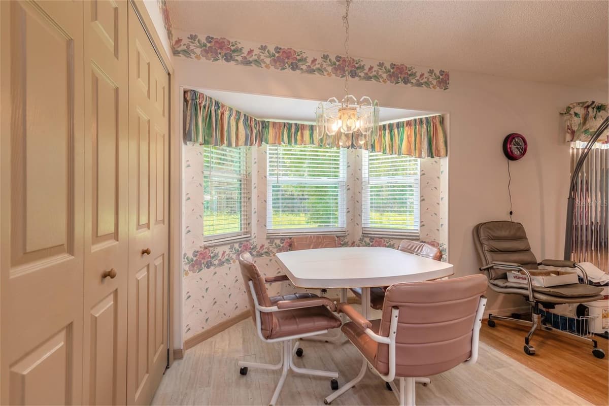 816 IRON HORSE ROAD — photo 16 of 37