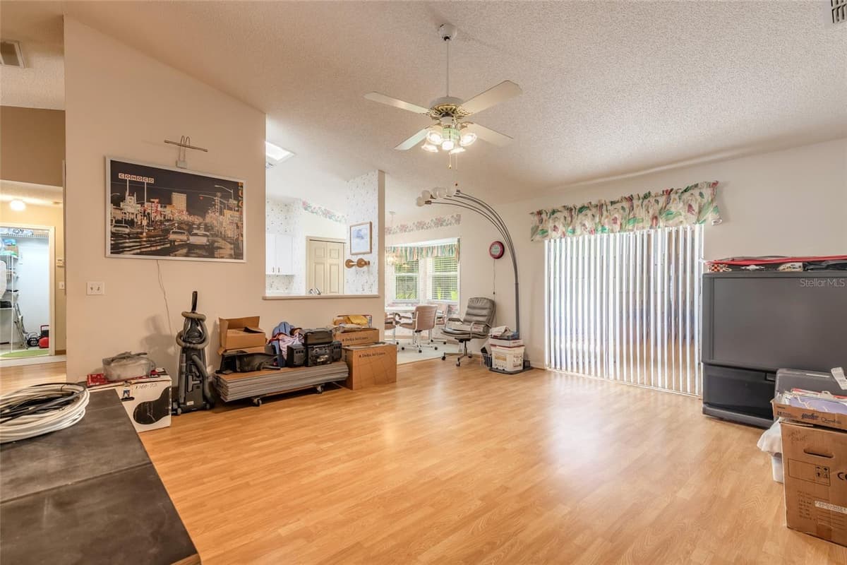 816 IRON HORSE ROAD — photo 19 of 37