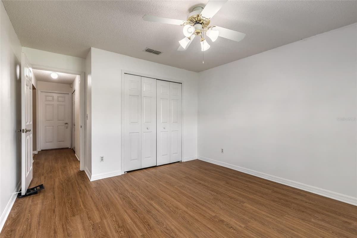 816 IRON HORSE ROAD — photo 5 of 37