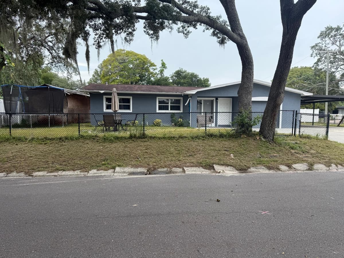 1827 HEATHER AVENUE — photo 2 of 4