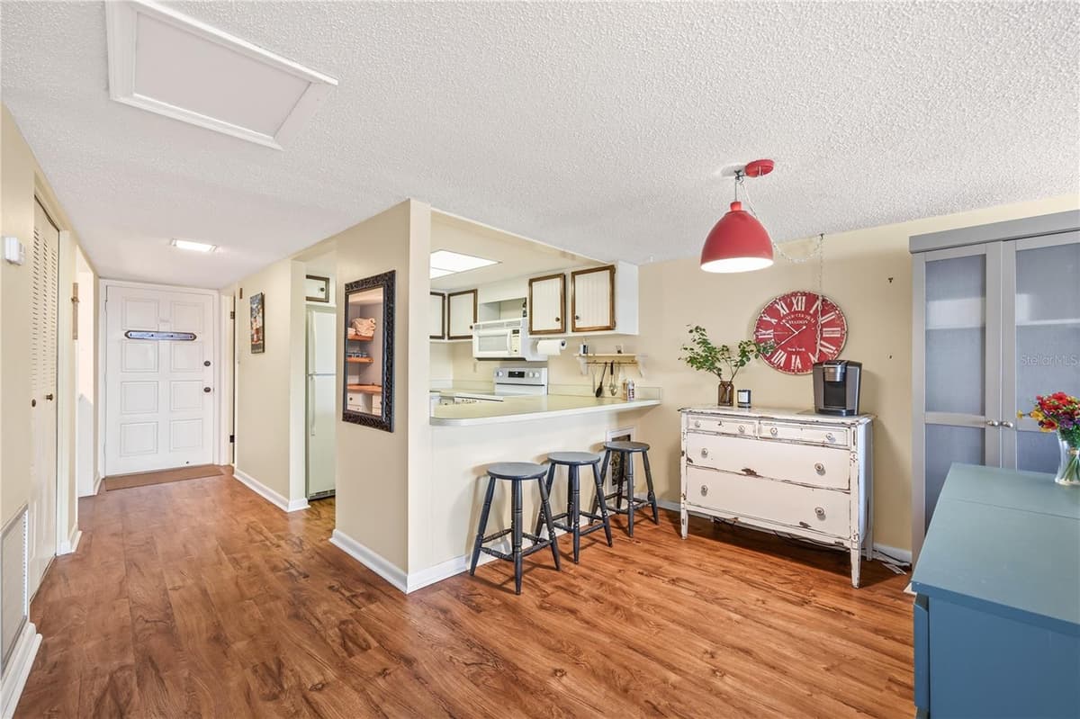 601 MCDONALD STREET — photo 12 of 20