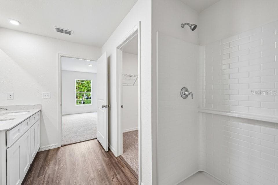 16065 MINORCA DRIVE — photo 13 of 19