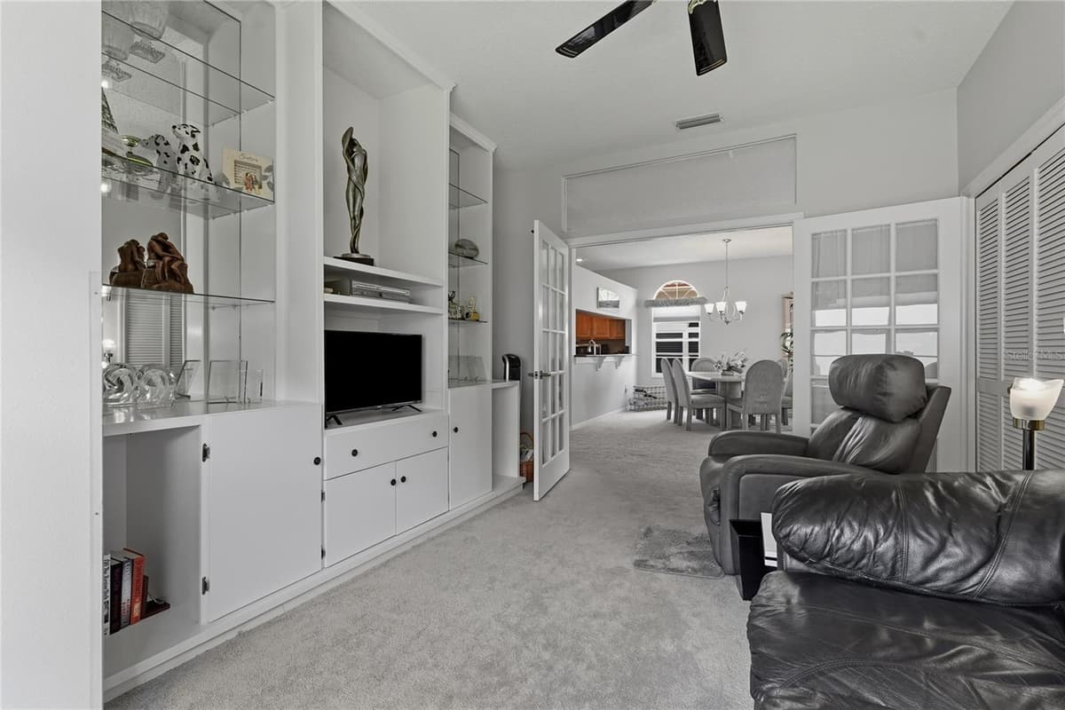 1063 DARTFORD DRIVE — photo 32 of 70