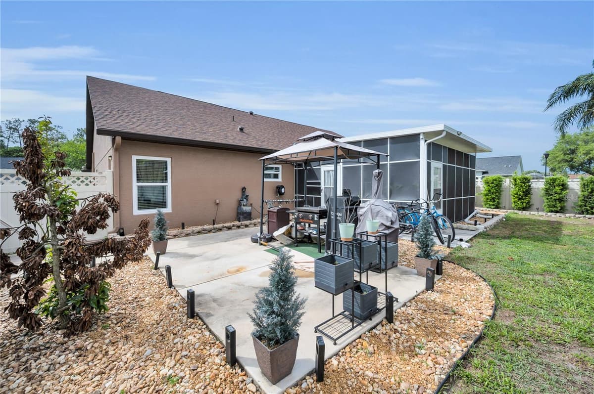 7951 ROUNDELAY DRIVE — photo 28 of 33