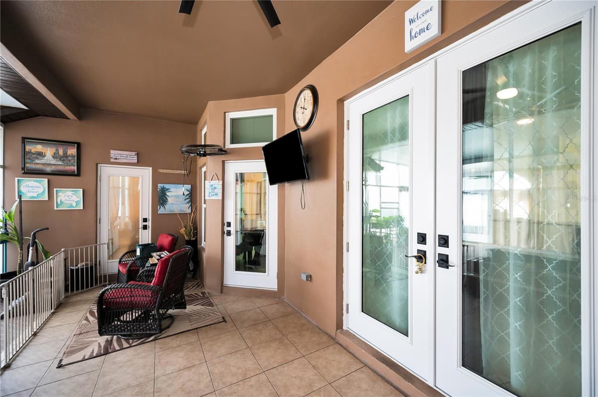 7951 ROUNDELAY DRIVE — photo 25 of 33