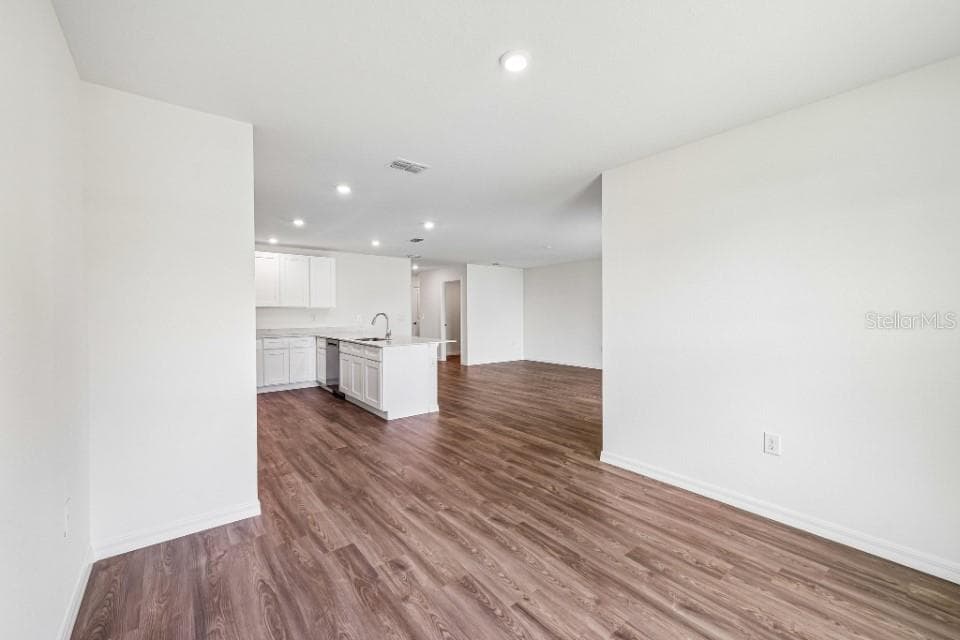 16107 MINORCA DRIVE — photo 9 of 20