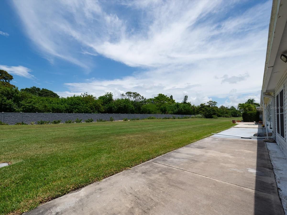295 BOCA CIEGA POINT BOULEVARD — photo 44 of 54
