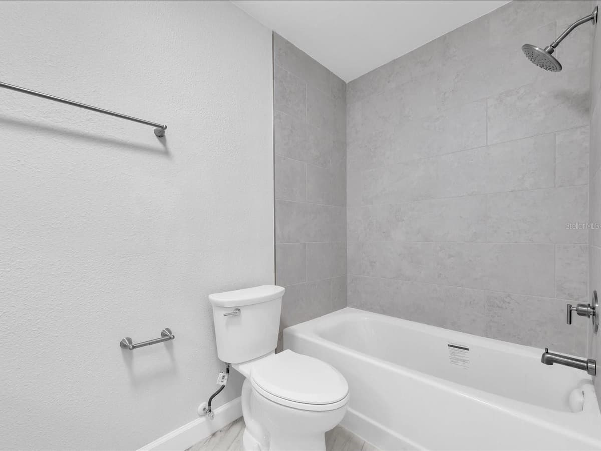 295 BOCA CIEGA POINT BOULEVARD — photo 16 of 54