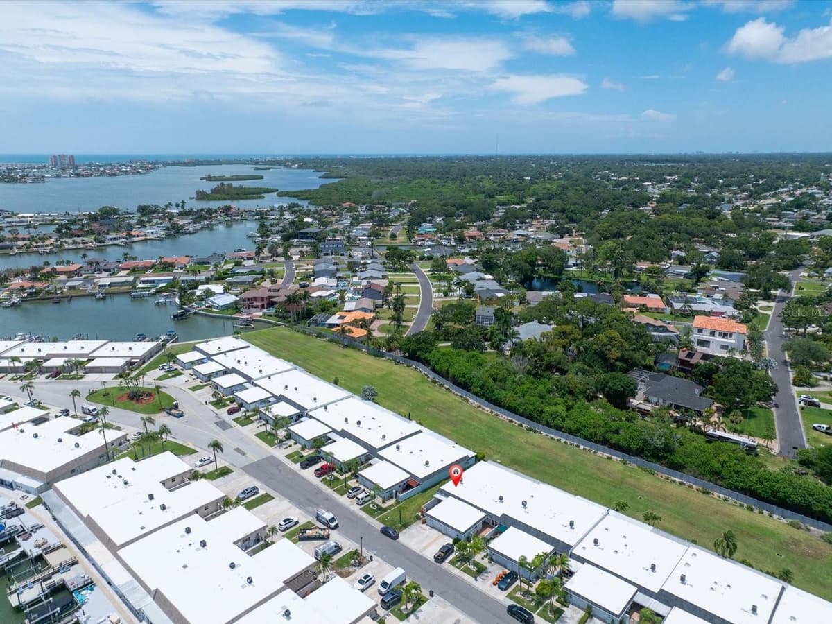 295 BOCA CIEGA POINT BOULEVARD — photo 21 of 54