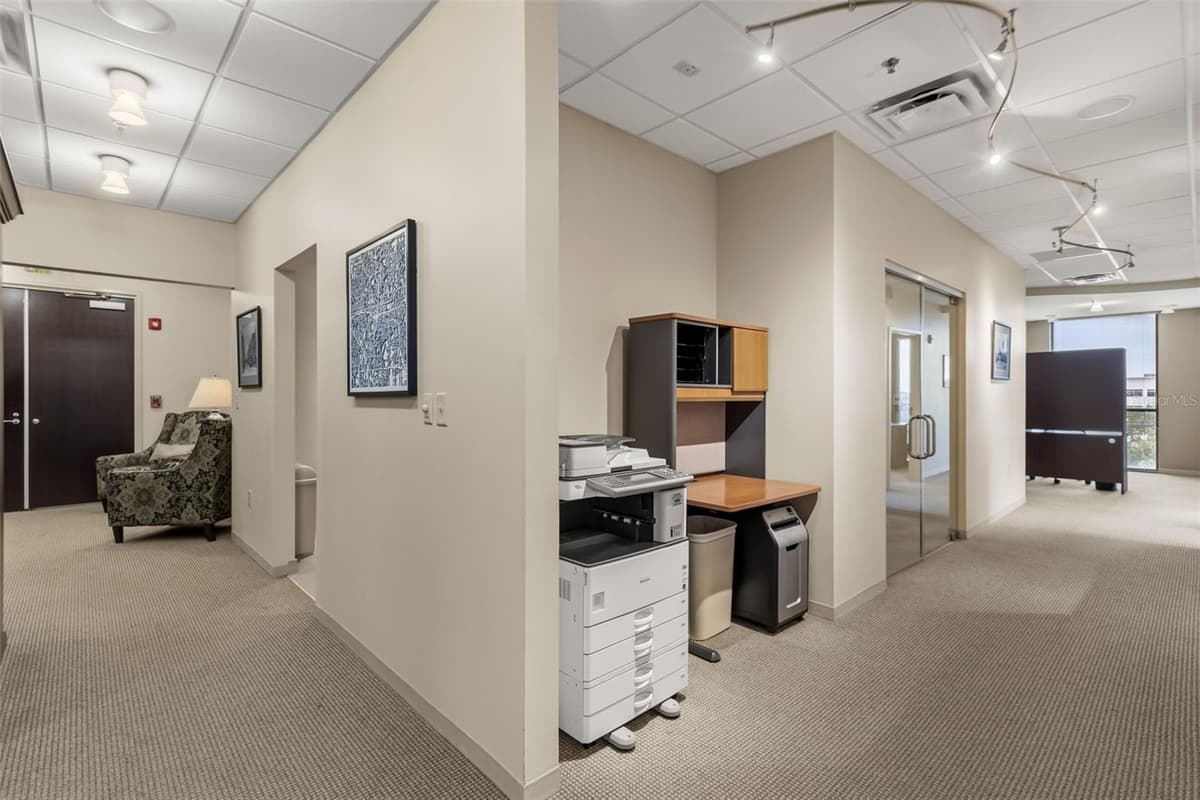 1525 INTERNATIONAL PARKWAY — photo 13 of 31