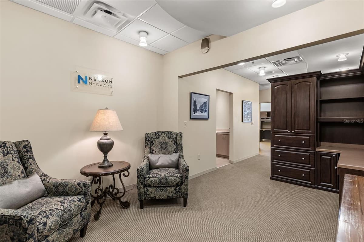 1525 INTERNATIONAL PARKWAY — photo 8 of 31