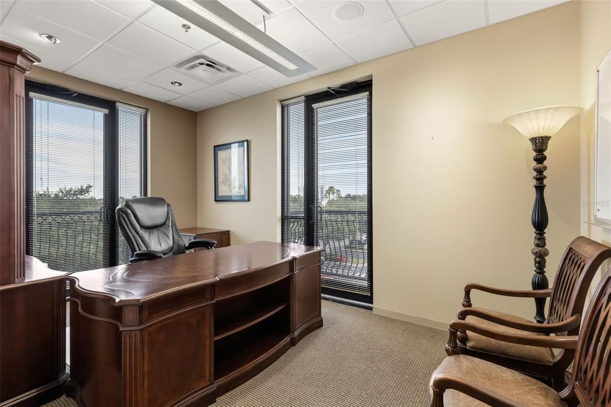 1525 INTERNATIONAL PARKWAY — photo 17 of 31