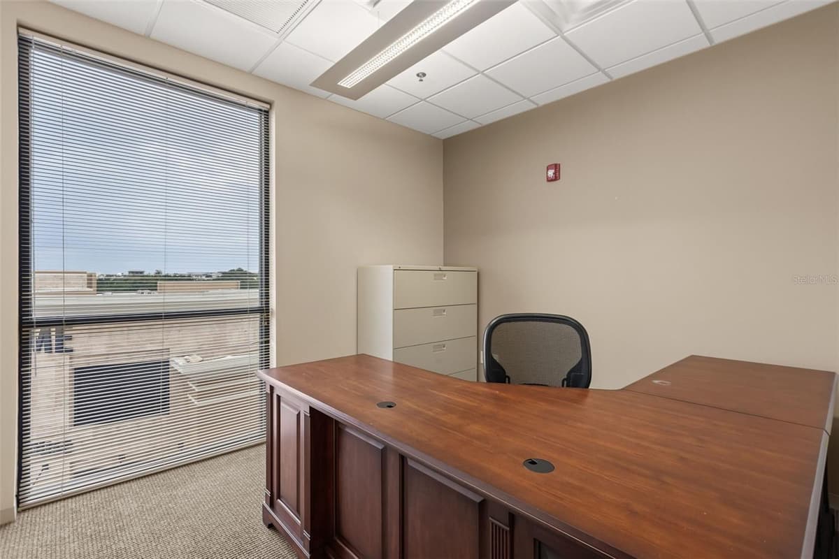 1525 INTERNATIONAL PARKWAY — photo 18 of 31