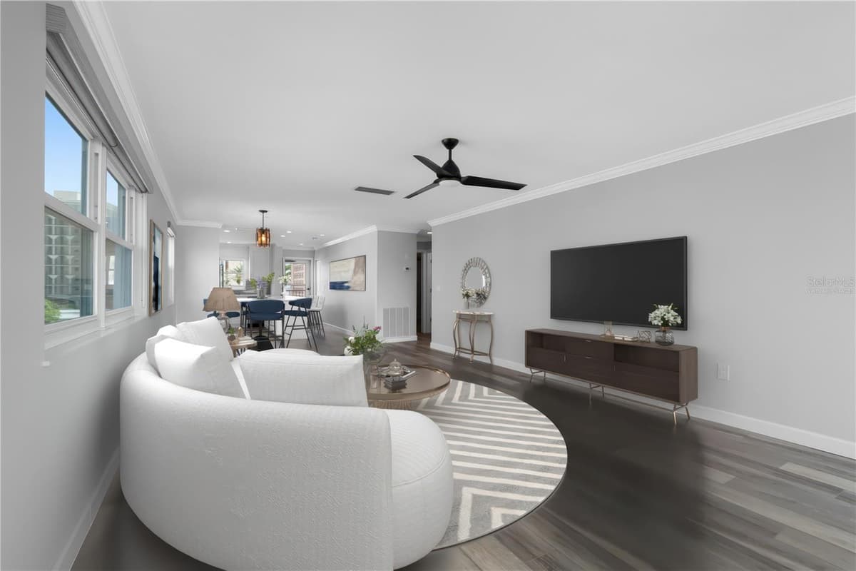 6075 SHORE BOULEVARD — photo 8 of 80