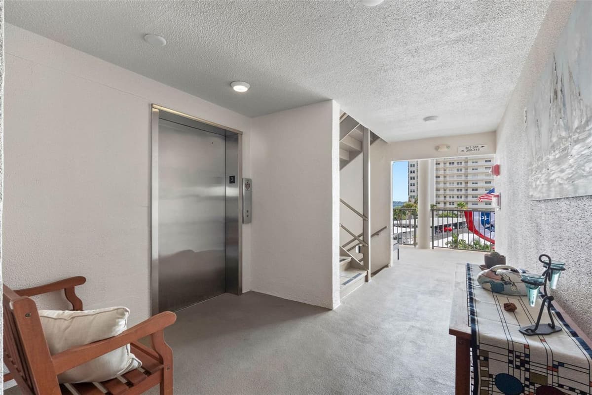 6075 SHORE BOULEVARD — photo 44 of 80