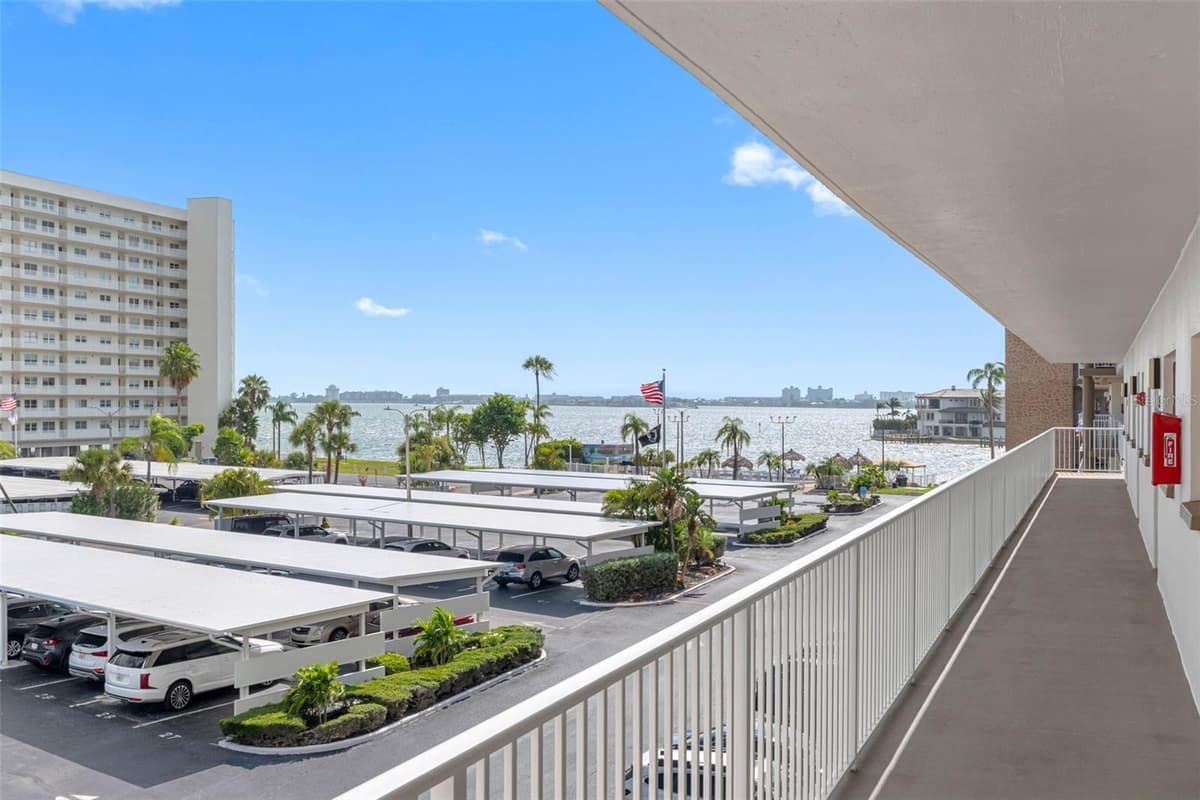 6075 SHORE BOULEVARD — photo 47 of 80