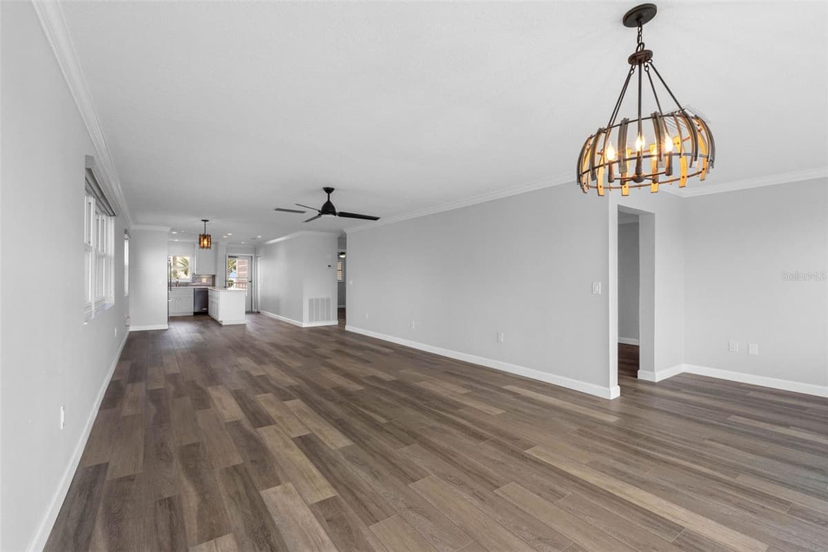 6075 SHORE BOULEVARD — photo 41 of 80