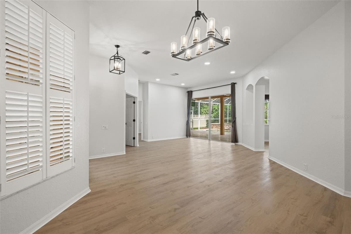 18115 REGENTS SQUARE DRIVE — photo 11 of 79