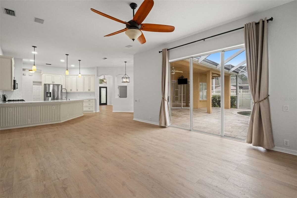 18115 REGENTS SQUARE DRIVE — photo 17 of 79