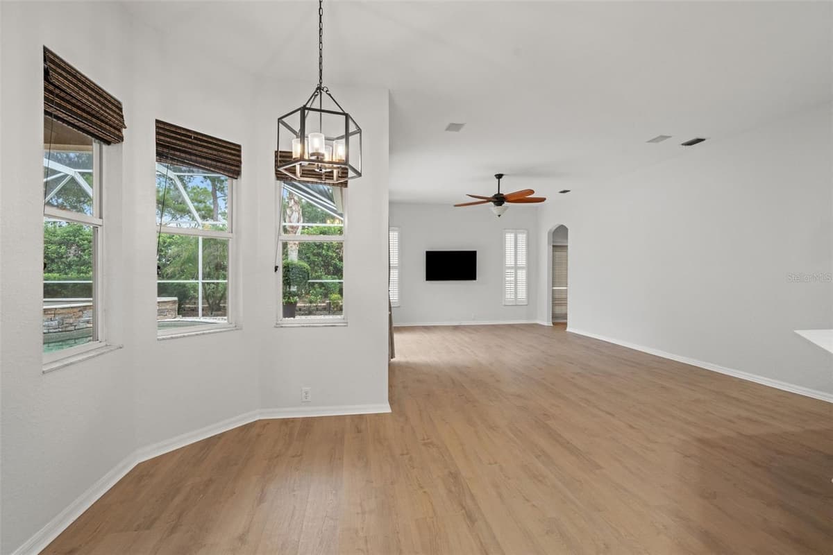 18115 REGENTS SQUARE DRIVE — photo 26 of 79