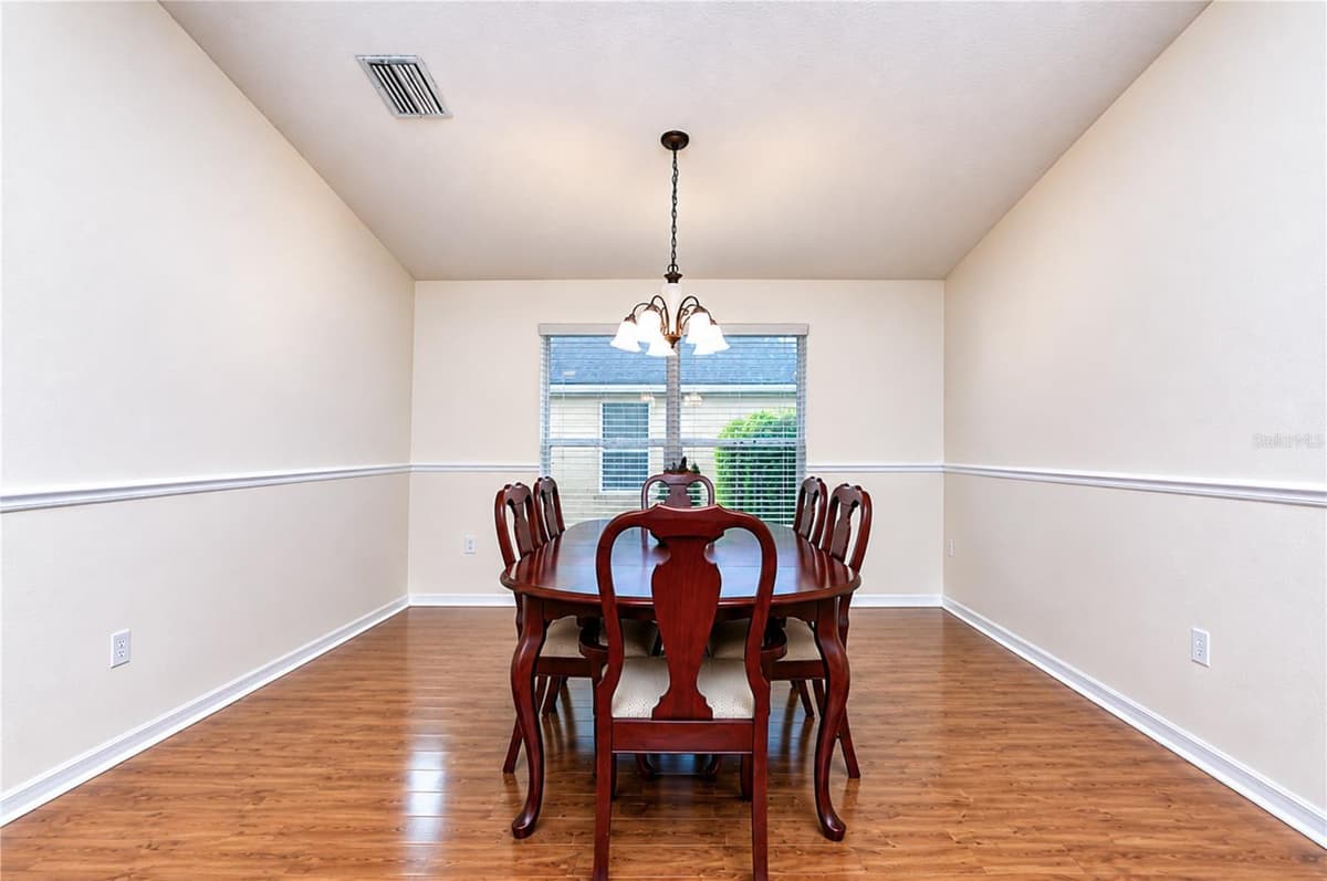 6209 GANNETDALE DRIVE — photo 5 of 38