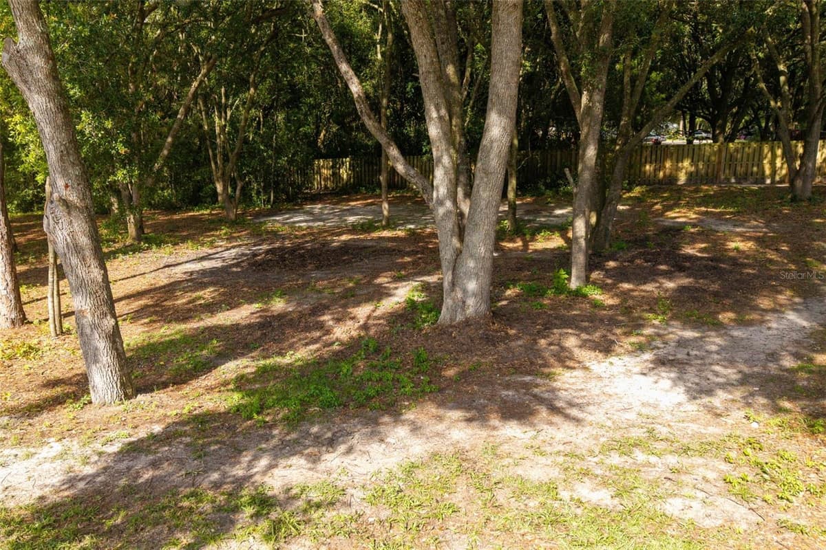 40 DEER TRAIL CIRCLE — photo 13 of 25